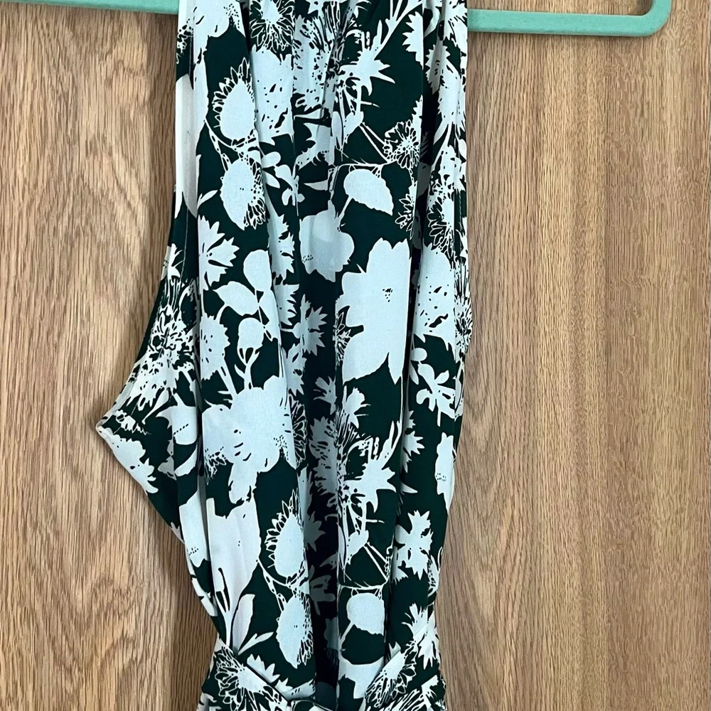 Halterneck Maxi Dress - Picture 2 of 4